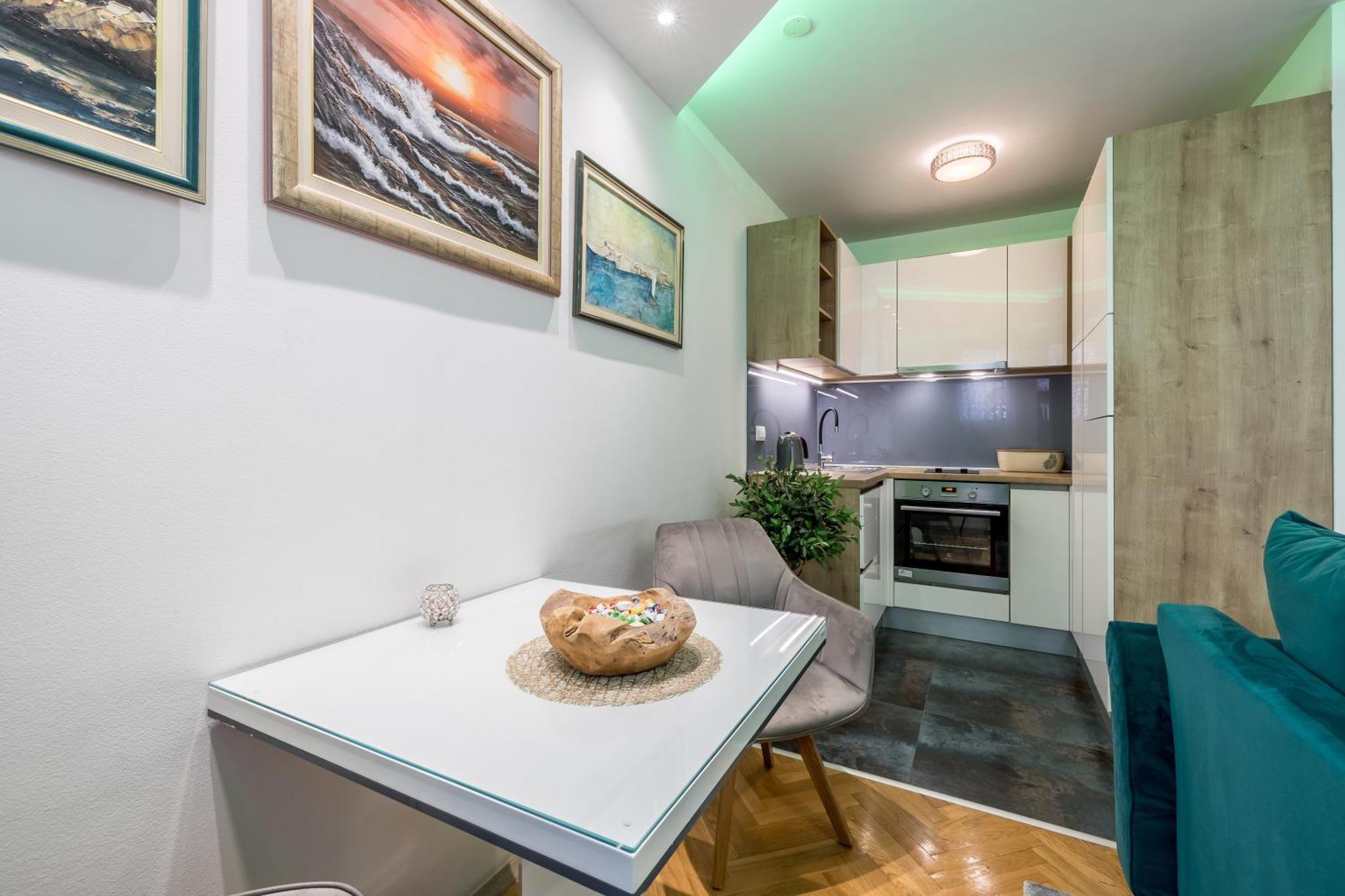 Noemi Luxury Apartment Solin Bagian luar foto