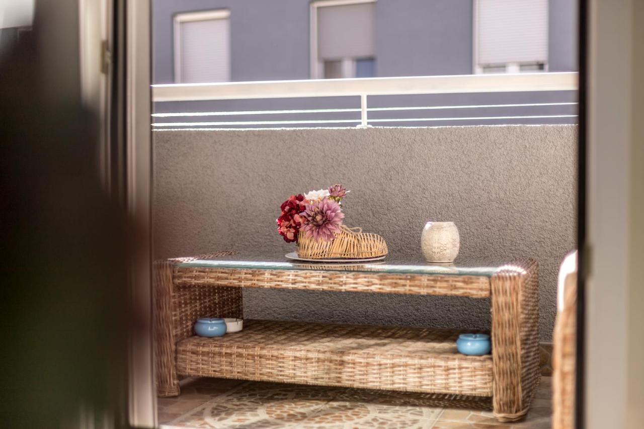 Noemi Luxury Apartment Solin Bagian luar foto