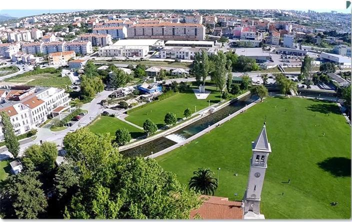 Noemi Luxury Apartment Solin Bagian luar foto